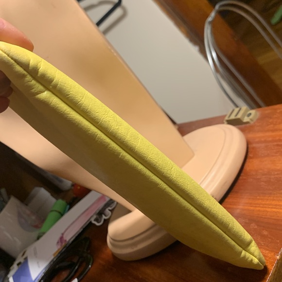 50’s 60’s VIBRANT LEMON LEATHERETTE YELLOW PURSE BAG CLUTCH,CHAIN HANDLE - Picture 14 of 16